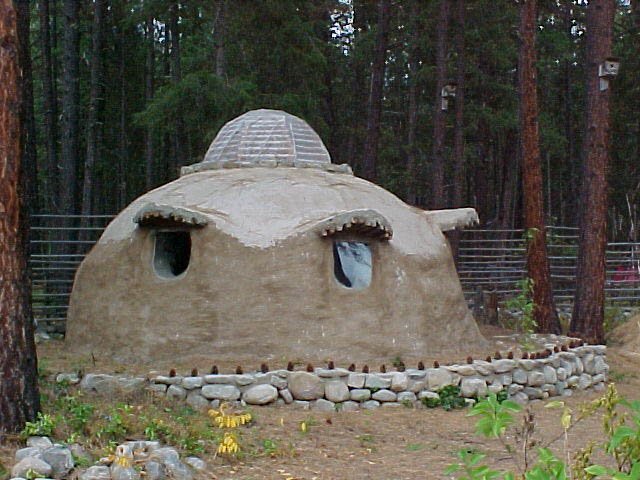 hobbit-hut.jpg