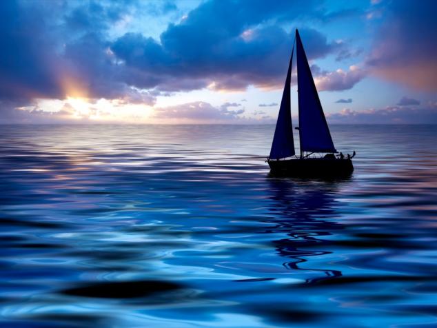 Sailing_Boat_at_Sunset.jpg