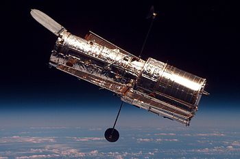 350px-Hubble_01_Cropped.jpg