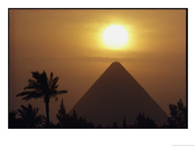 101667~Die-Cheops-Pyramide-die-erste-und-groesste-der-drei-Pyramiden-von-Gizeh-Poster.jpg