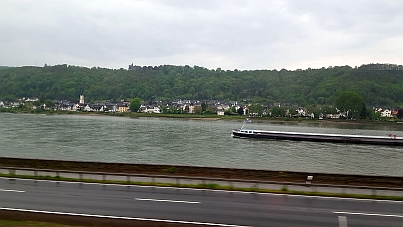 Rhein-Schiffe.jpg